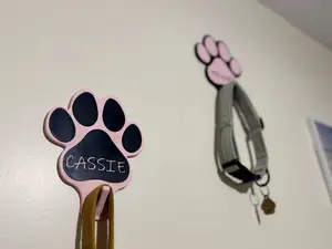 Paw Print Lead & Collar Holder