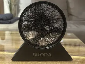 SKODA STRING-ART / SKODA STAND / DECORATION