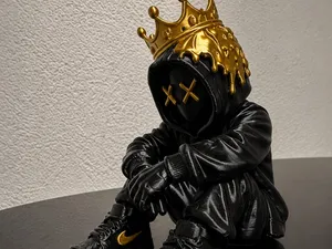 Crowned Silence