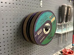 Angle grinder disc mount (Fast and strong)