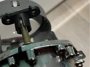 Volkswagen Passat headlight mounting tab