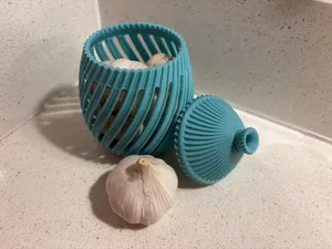 Garlic Keeper – Ventilated Pot with Lid
