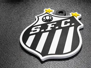 Santos FC Crest Keychain – Multicolor Edition