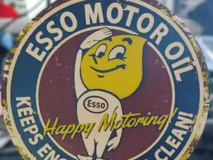 Plaque vintage Esso Motor Oil émaillé hueforge