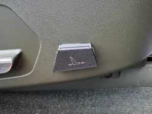 Hyundai Santa Fe 2024+ Seat Slider button cover