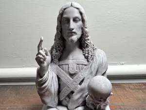 Jesus Leonardo Da Vinci's Salvator Mundi