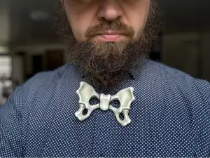 Pelvis Bow - Style has bones