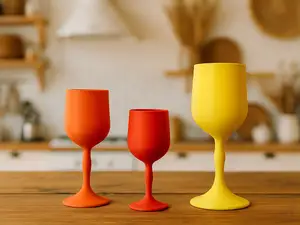 wine glas kid montessori
