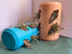 Rollable Hay Feeder Toy for Rabbits & Guinea Pigs