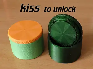 kiss box - kiss to open