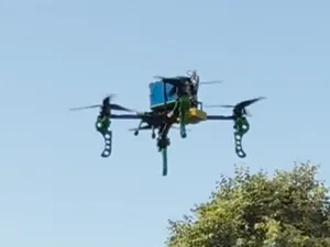 Foldable Legs for Large Multirotors (SG90)