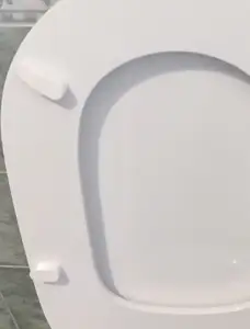 toilet seat spacer reinforcement