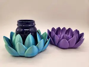 Self-Adjusting Water Lily Coaster