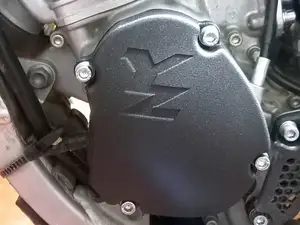 YZ 125 COPERCHIO CARTER GENERATORE LOGO "YZ"