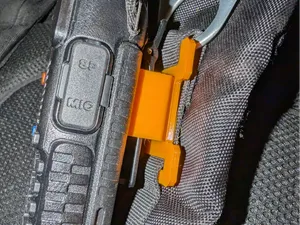 Baofeng UV-5R Backpack Strap Mount (25 mm)  