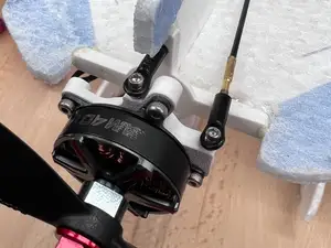 AM40 Improved thrust vector motor mount