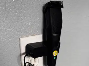Philips Norelco Trimmer Plug Mount