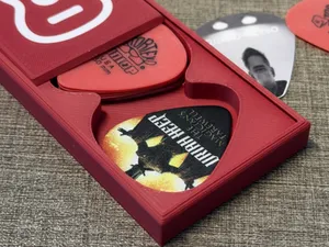 Guitar Pick Holder – Sliding Box (Print-in-Place)