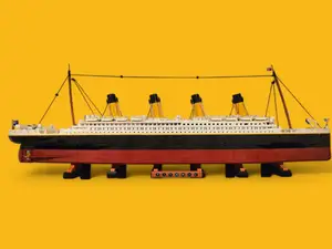 10294 Titanic Wall Mount