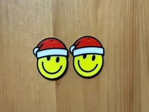 Santa Emoji Earrings  ((Free Commercial Use))