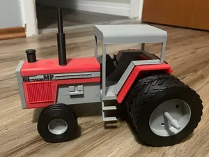 1/20 Scale Massey Ferguson 2775 Tractor