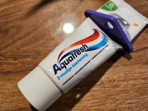 Premium tooth paste squeezer