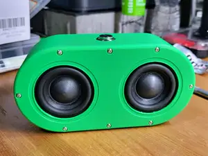 Updated Simple 2″ Bluetooth Stereo Speaker