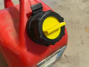 Gas can cap