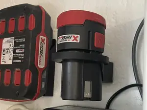 Supporto a muro Batteria Parkside 12V Performance