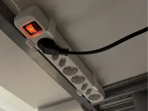 Halterung Mehrfachsteckdose
