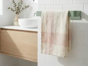 Modern Towel Holder Sleek Kitchen & Bathroom