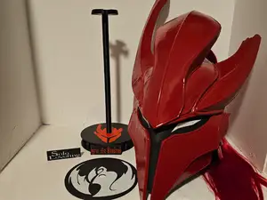 Igris the Bloodred Helmet Stand w/changeable faces