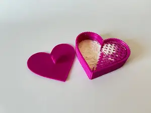 Heart-Shaped Cornstarch Tapper Box