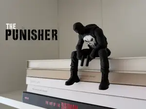 Punisher Sitting on Ledge / Punisher One last kill