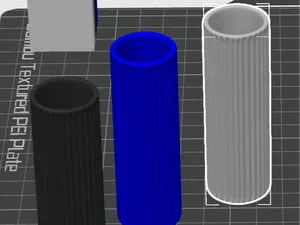 Minimalistische Vase geriffelt