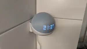 Echo Dot 4 & 5 corner mount, no drilling