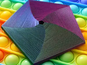 Pentagon Fidget Beruhigendes & hypnotisches Design
