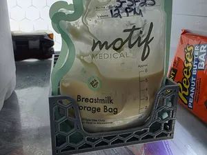 Motif Breastmilk Bag Holder