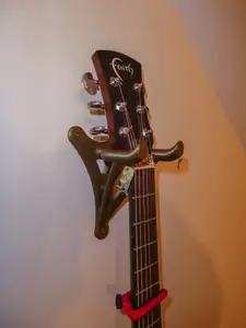 Acoustic Guitar Holder