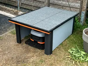 DIY-Kit Rasenmähroboter-Garage variable Größe