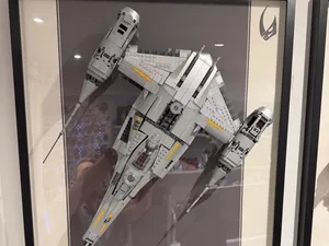 UCS Mandalorian N-1 Straighter wall mount