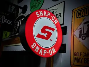 SNAP-ON TOOLS ~ 2-Sided Gas Station Lightbox Sign