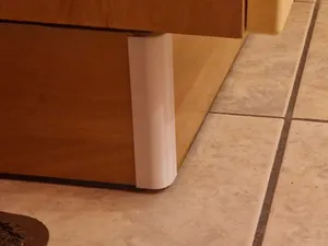 Skirting Board Corner Connector for 7mm Baseboard