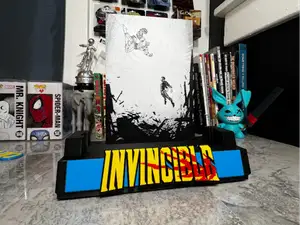 Invincible Slab Stand — Omni-Man & Atom Eve