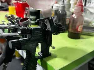 喷漆枪架