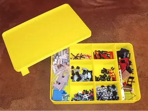 Grosse Box mit Fächern