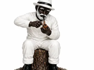 Escultura Preto Velho