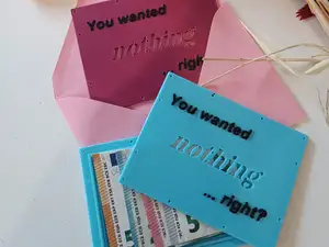 Mit / Ohne AMS Nothing Geschenkbox