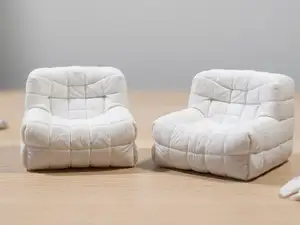White leather puf