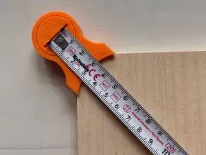 Square jig for measurement tape